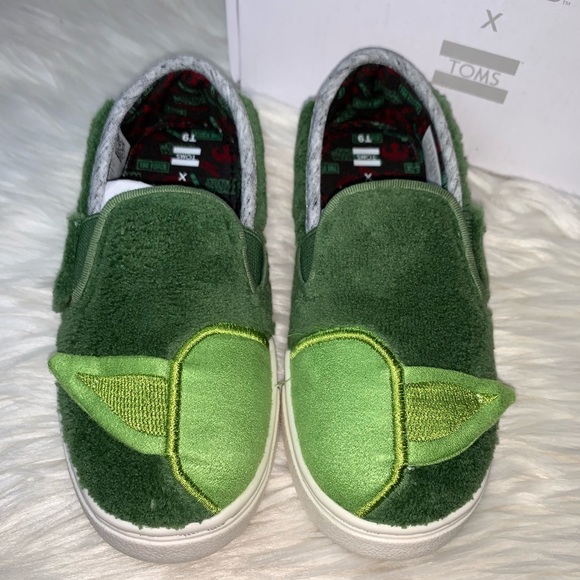 toms yoda shoes
